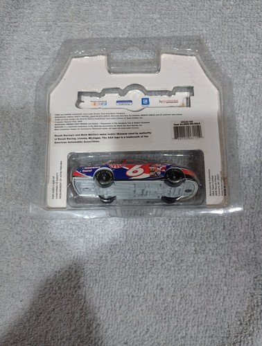 2006 Mark Martin #6 AAA Ford Fusion 1/64 Team Caliber Nascar Pit Stop - Picture 2 of 2