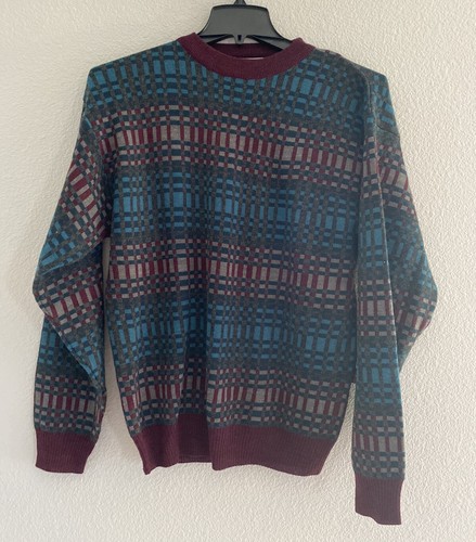 Arnold Palmer medium sweater