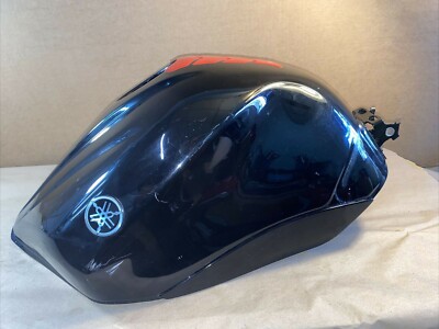 07 YAMAHA R6 YZF R6 FUEL PETRO GAS TANK OEM 2C0-YK241-00-00