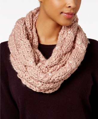 Betsey Johnson Pearly Women display picture 3