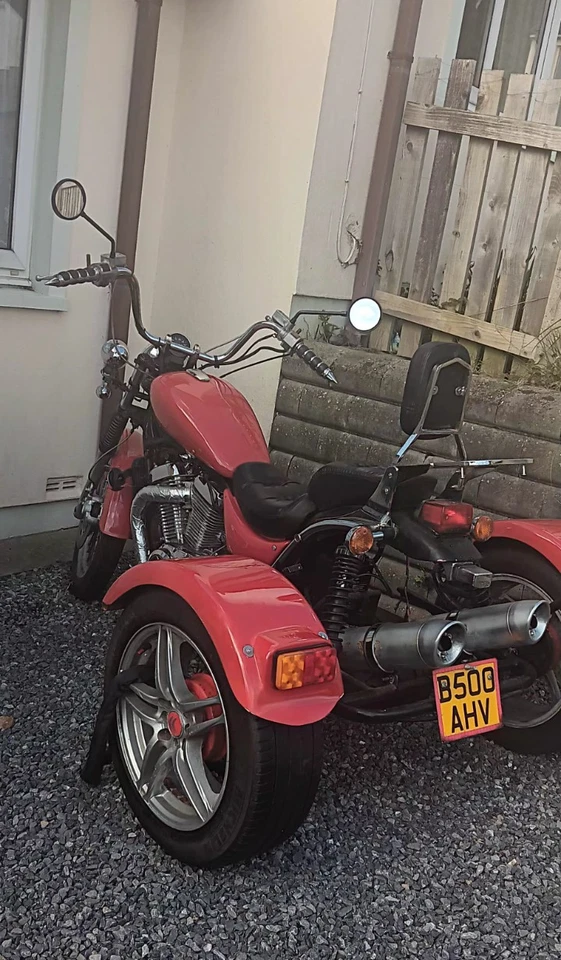 Suzuki Intruder Trike 1985 needs light recommission/restore - Image 3 of 4