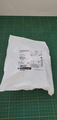 Telemecanique Induktiver Sensor XS4P30PB370L2 _0,35_5