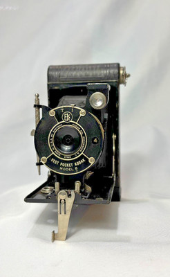 1915 EKC Vest Pocket Kodak Model B Camera #27323 USA Folding