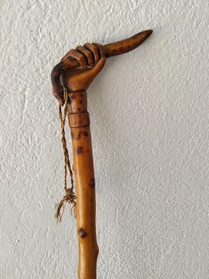Canne Ancienne Art Populaire Serpent dans une main - Photo 1/4