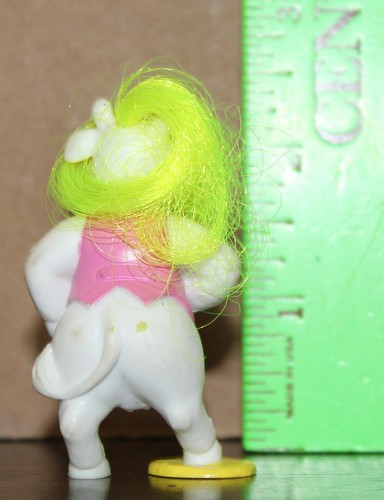 CHARMIN' Farm Friends Kuh PVC Figur - gelbe Barnimals Stepptänzerin Tier RAR - Bild 2 von 2