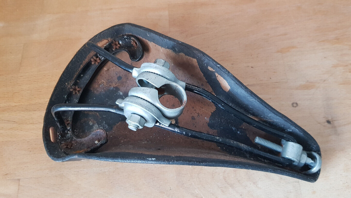 SELLE IDEALE T.B en cuir Vélo touriste ancien bicyclette saddle leather bicycle EUR 20,00 - FR