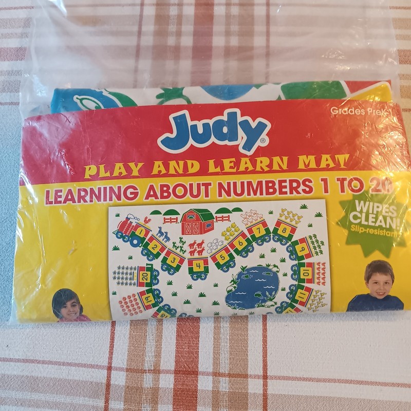 Judy Instructo Play Mat Vinyl large Learning about Number 1 To 20
