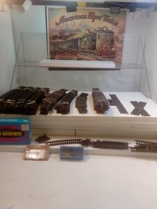 HO SCALE TRACK LOT 80 TOTAL PIECES PRE OWENED SEE DISCRIPTION