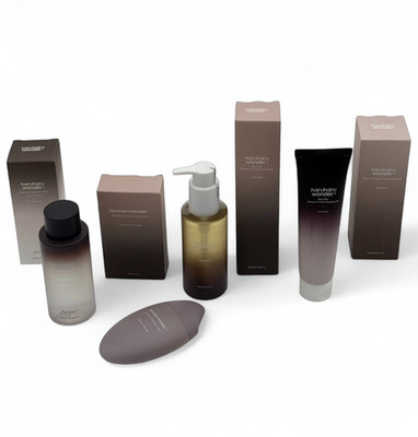 HARUHARU WONDER 4 piece  Black Rice Skincare Set OIL + GEL + TONER + CREAM