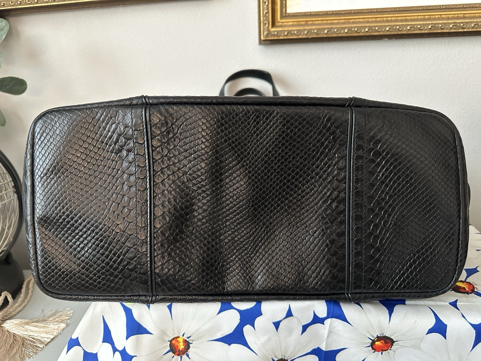 Coach extra large xl Hadley python, black shoulde… - image 14