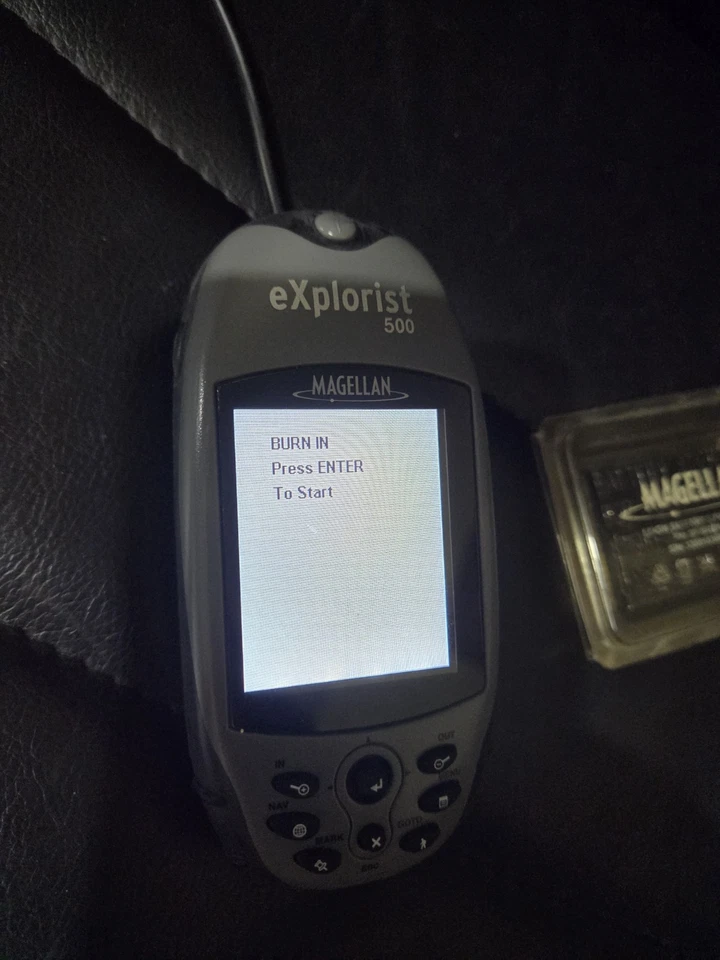 Magellan eXplorist 500 Handheld GPS Portable Working Includes Extra Battery  - Image 2 of 4