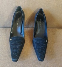 Antonio Melani Suede Glove Fit Black Pumps Size 8.5