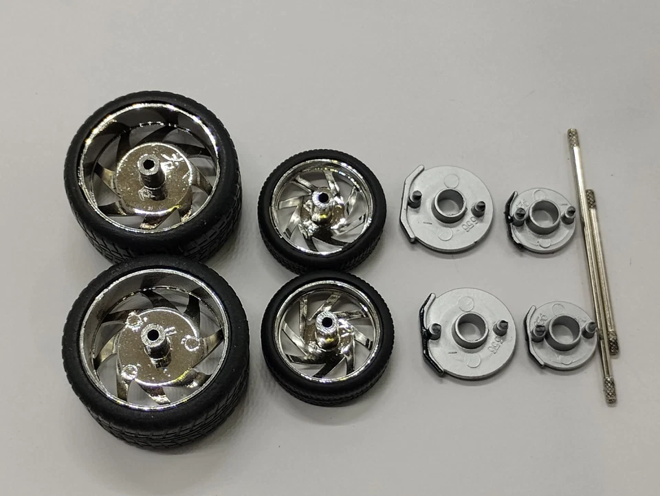 Jada Toys Escala 1:24 SUPER ANCHO TRASERO Cromo Ruedas de Repuesto Neumáticos Rotores Eje Foto 2 de 3