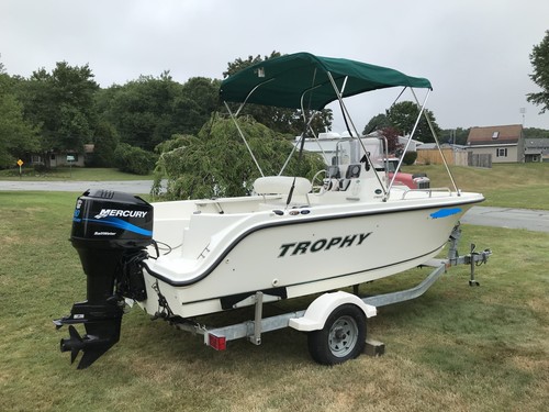 2005 17' Bayliner TROPHY 1703 Center Console Mercury 90HP Showroom Condition