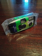 Fuji Disposable Camera Quick Snap Flash 35mm 27 Exposure New Expired 2007
