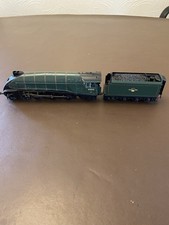 Hornby R2340 BR 4-6-2 A4 Steam Loco 'Golden Plover' OO Gauge - Boxed