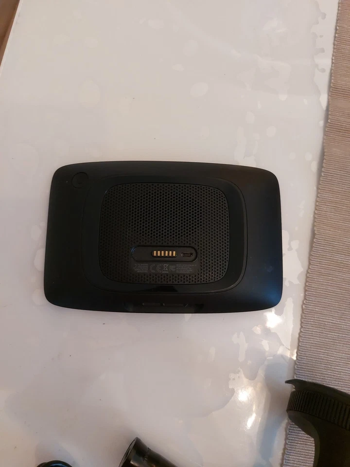 TomTom GO Essential 6" Wifi Navigationssystem - Bild 2 von 2