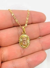 Cadena y Medalla De Virgen de Guadalupe 14K Oro Laminado Hombres e Mujeres