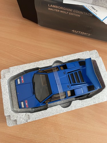1:18 Autoart LAMBORGHINI COUNTACH WALTER WOLF EDITION Rare, new non-displayed - Picture 4 of 5