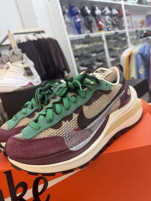 Nike sacai x VaporWaffle SP 'Villain Red' DD3035-200 Men's Size 9.5 New
