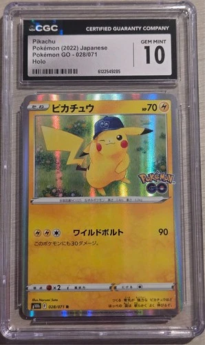 Pikachu 028/071 CGC 10 2022 Japanese Pokemon GO Holo Pokemon Card