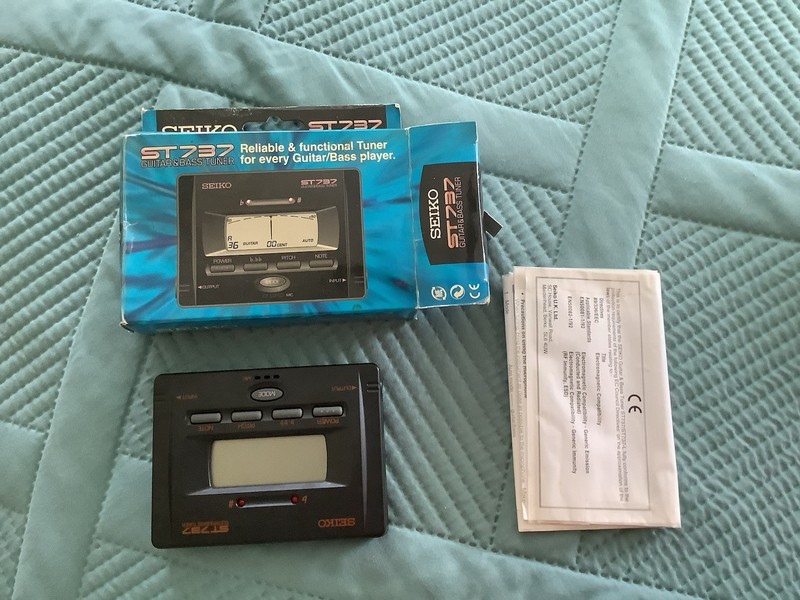 Seiko ST737  Guitar/bass Tuner