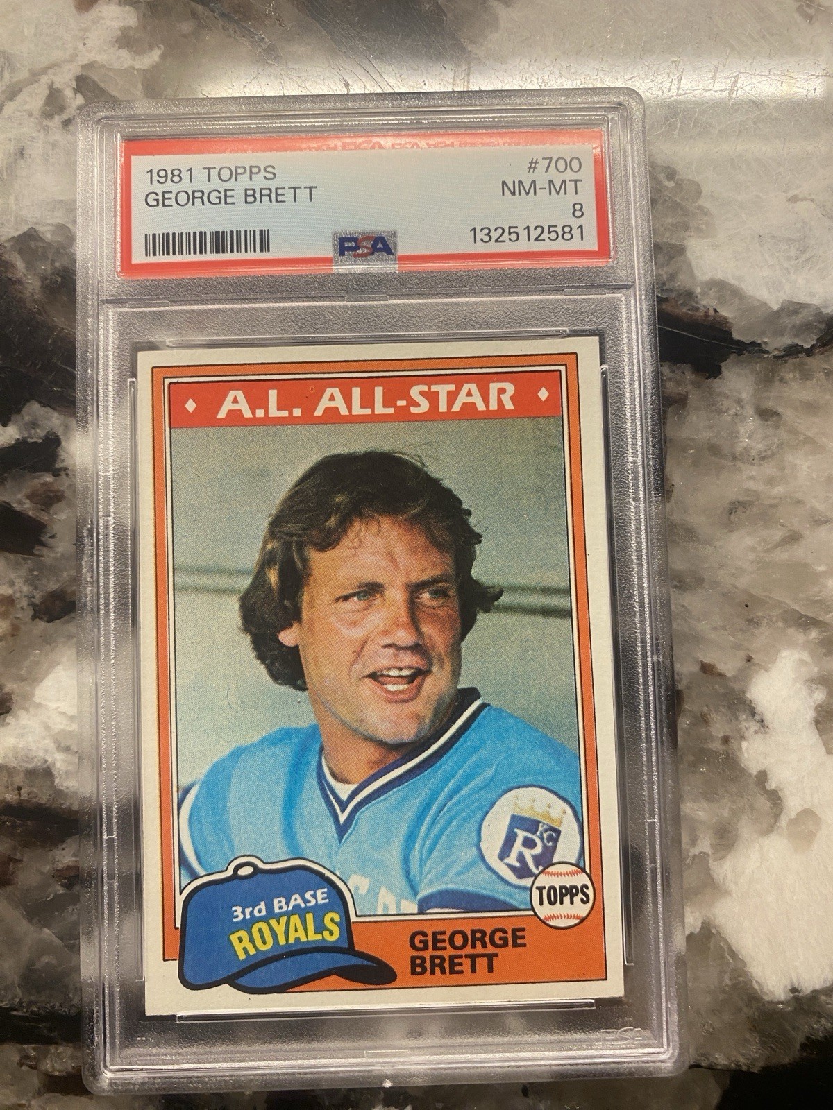 1981 Topps  GEORGE BRETT #700 (HOF)  PSA 8 ROYALS