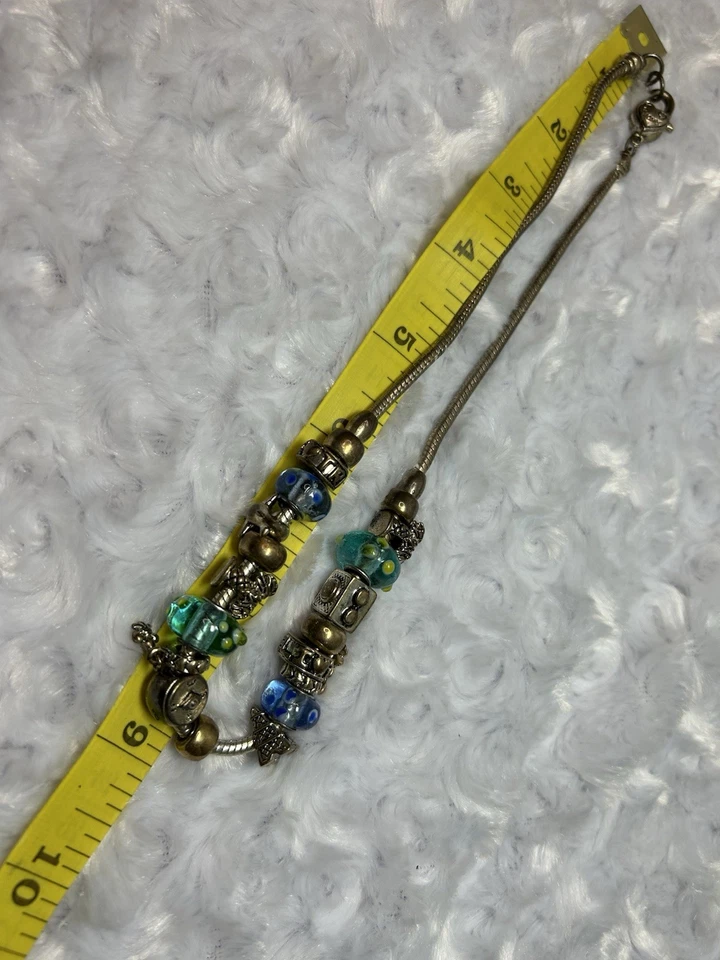 Colar de viagem I Love parece Brighton com contas e berloques sortidos e coração - Imagem 4 de 4