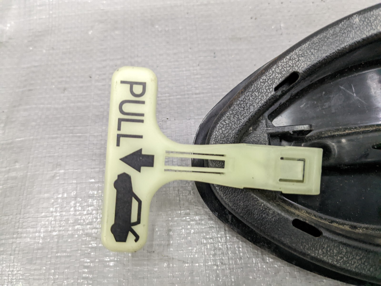 19992005 Mazda MX5 Miata Trunk SAFETY Release Lever Pull Handle 9905