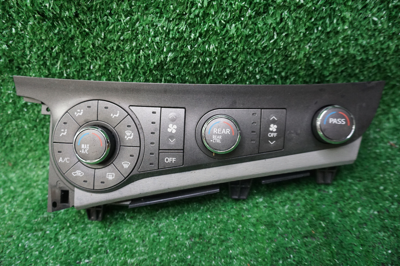 11 12 Toyota Sienna Climate Control Temperature Unit A/c Heater HVAC OEM C3039 for sale online