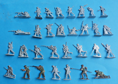 Plats d'étain - Zinnfiguren Heinrichsen - 12 pax - Soldats allemands