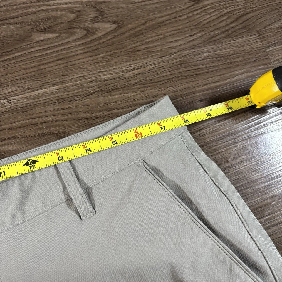 Vuori Meta Shorts Mens 34 Gray Chino Outdoor Casual Golf Vacation Active V379 - Image 2 of 4