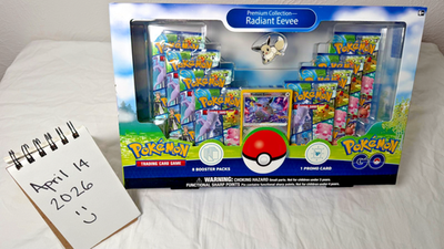 pokemon GO Radiant Eeveeプレミアムコレクション1カートン Amazon.com: Pokemon TCG: Pokemon GO Premium Collection - Radiant