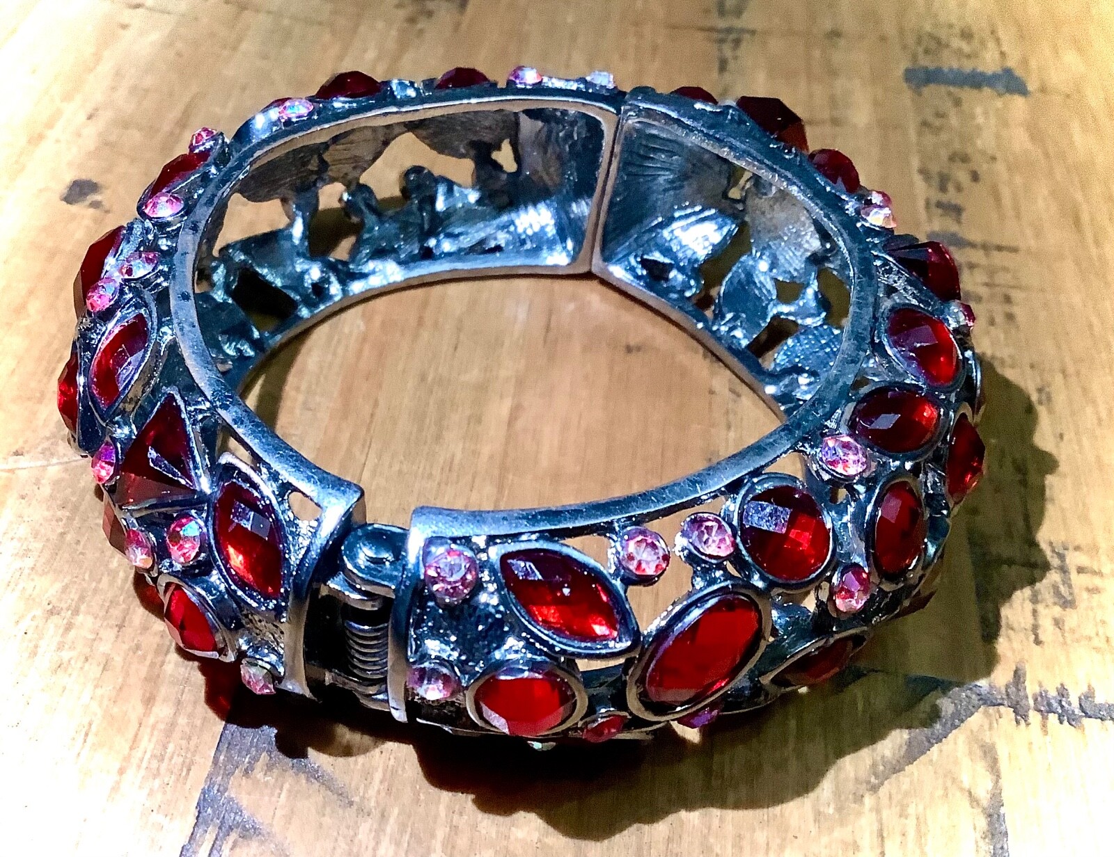 VINTAGE 1950s RUBY RED HINGED BANGLE BRACELET w/ … - image 18