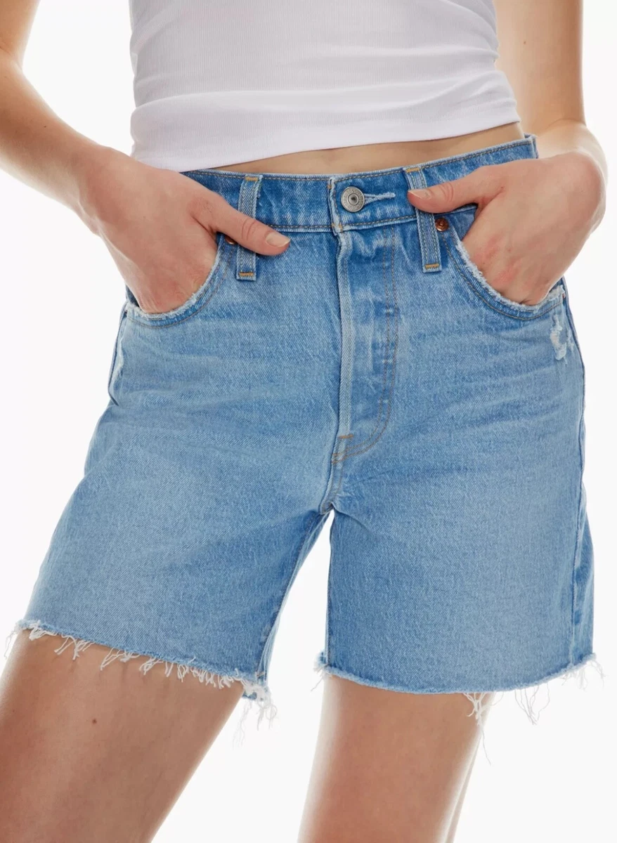 NWT Levi s Premium 501 Mid Thigh Blue Denim Shorts No.858330018