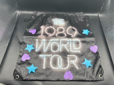 Taylor Swift 1989 World Tour Drawstring Bag 1989 World Tour Drawstring Bag main image 2