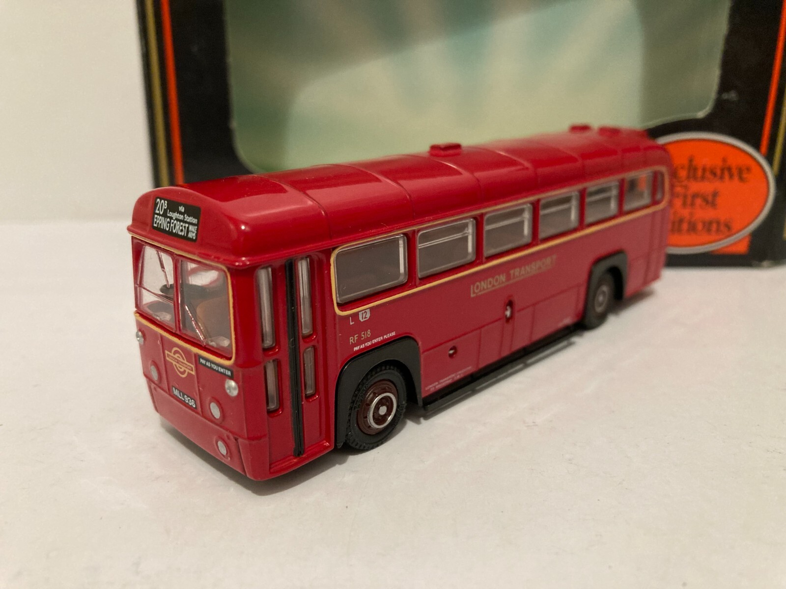 EFE 23311 AEC RF London Transport 1/76 scale boxed free post