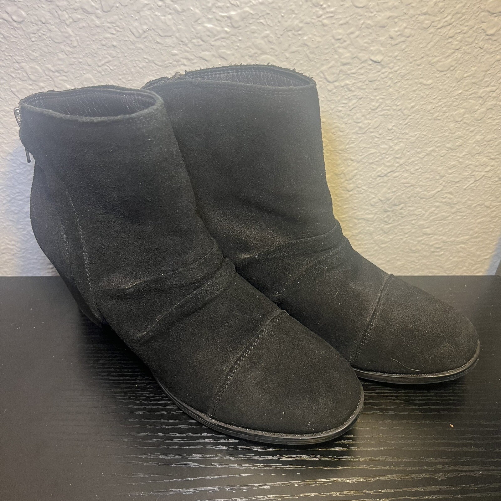 Skechers Taxi Uptown Funk Boots Womens 9 Black Suede Side Zip Heel Ankle Bootie