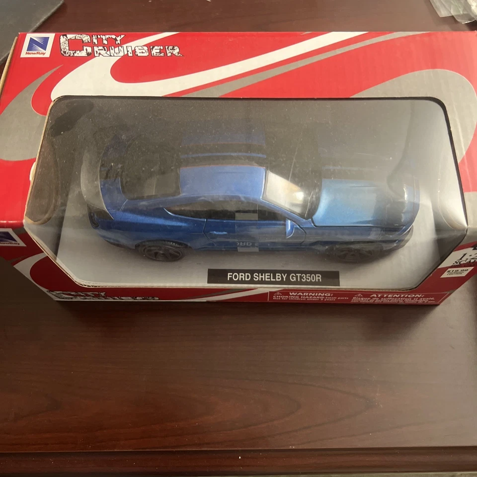 Ford Shelby GT350 R, Blue - New Ray 71833A - 1/24 scale Diecast Model Toy Car - Image 2 of 4