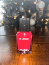 CHANEL le Vernis Nail Polish