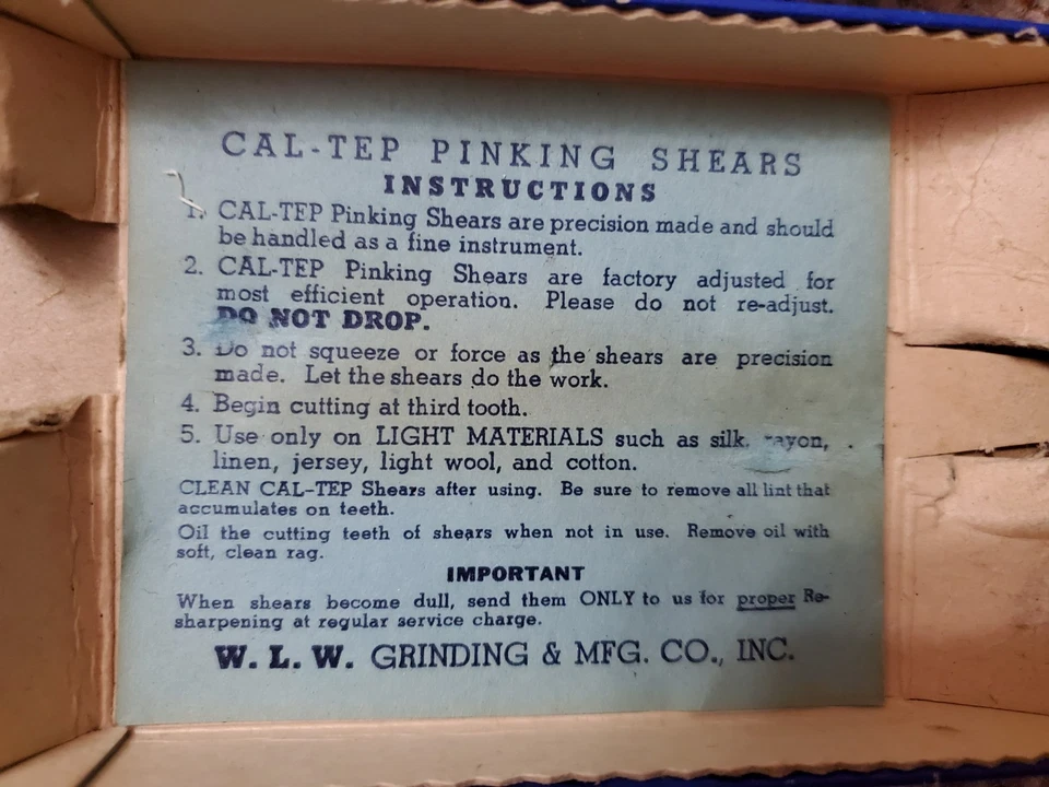 Vintage Precision Made CAL-TEP 7.5" Pinking Shears Scissors with Box USA - Image 4 of 4