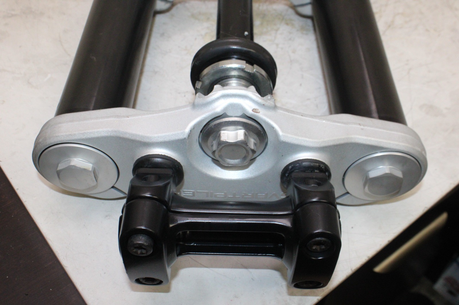 2018 HUSQVARNA SVARTPILEN 401 OEM COMPLETE FRONT END FORKS TRIPLE TREE