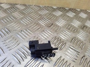 BMW 3 Cabrio E46 Vakuumventil 72234100 2.0 Benzin 105kw 2004 26077969