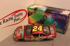 1998 Jeff Gordon Dupont Chromalusion 1/24 Action NASCAR Diecast