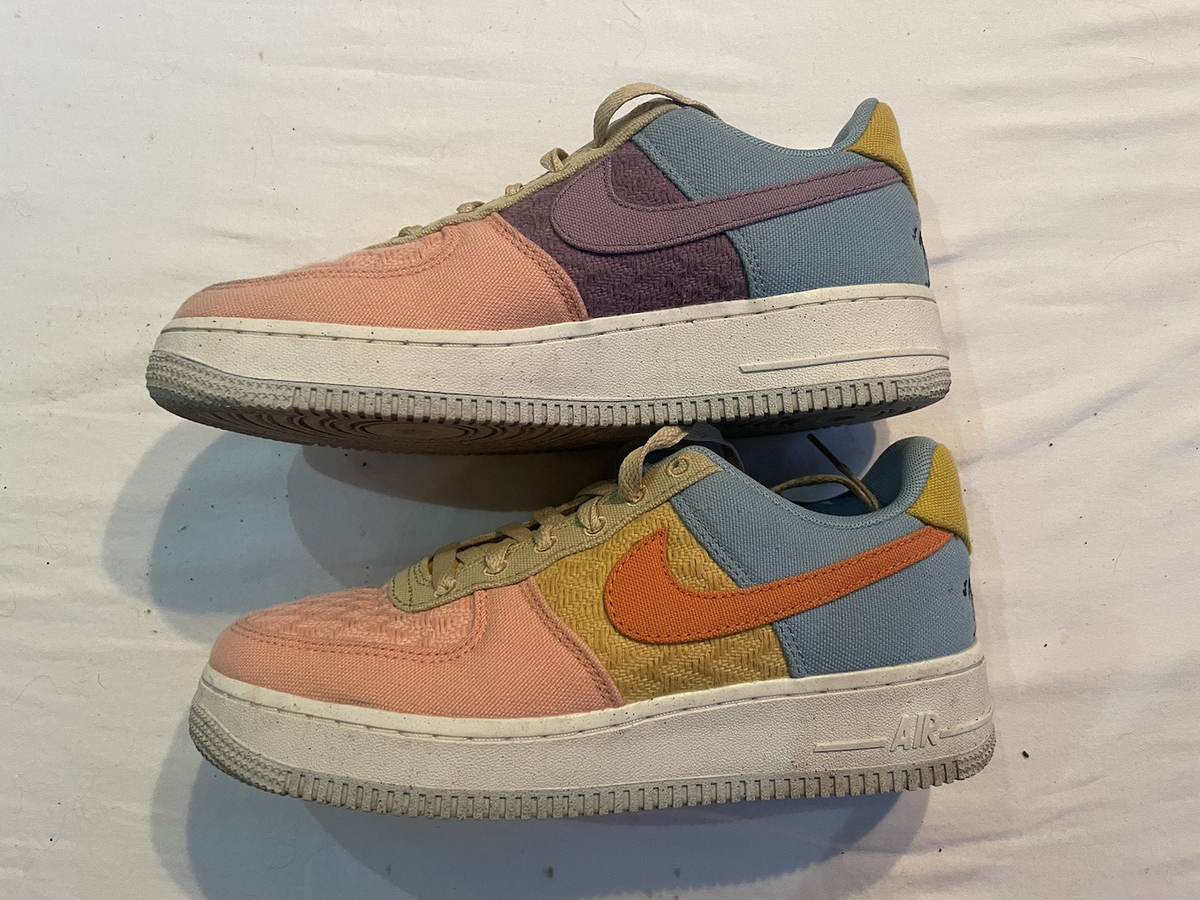Nike Air Force 1 LV8 
