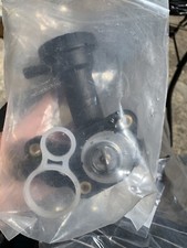 2001 Ford F150 4.2L V6 Thermostat Housing. Includes factory thermostat