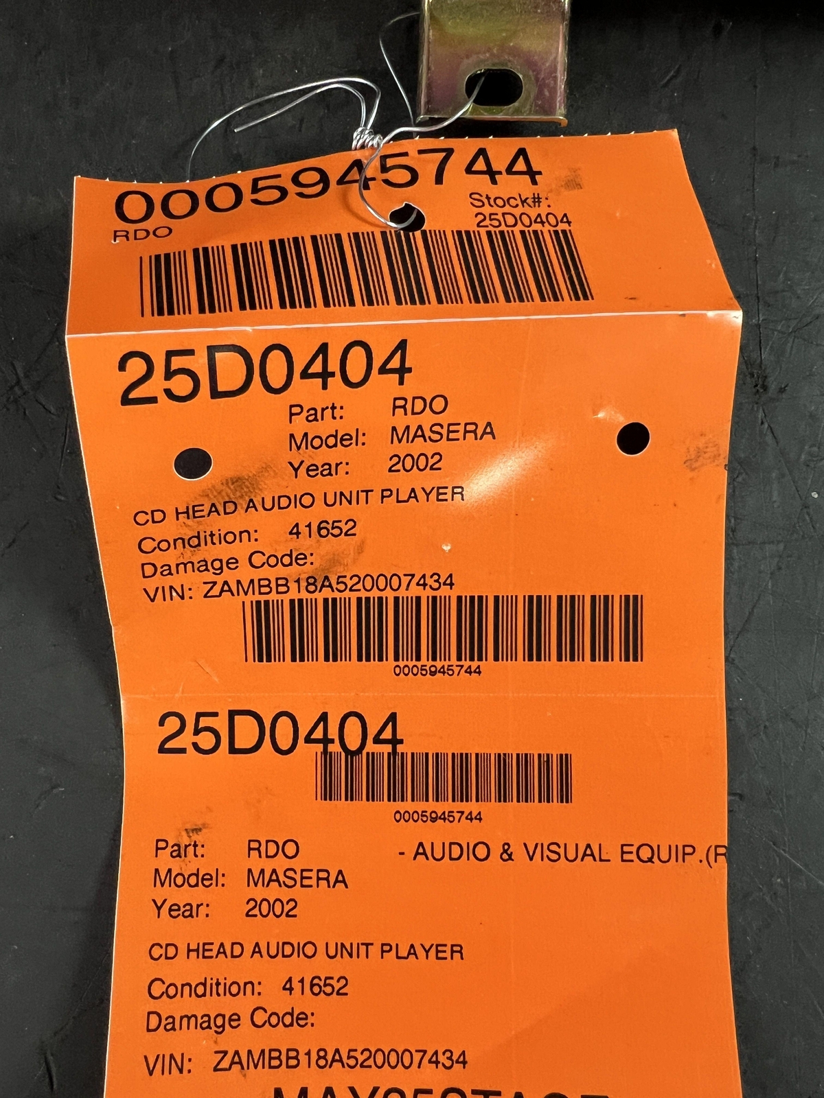 02-06 MASERATI SPYDER CD HEAD AUDIO UNIT PLAYER ID# 000191631