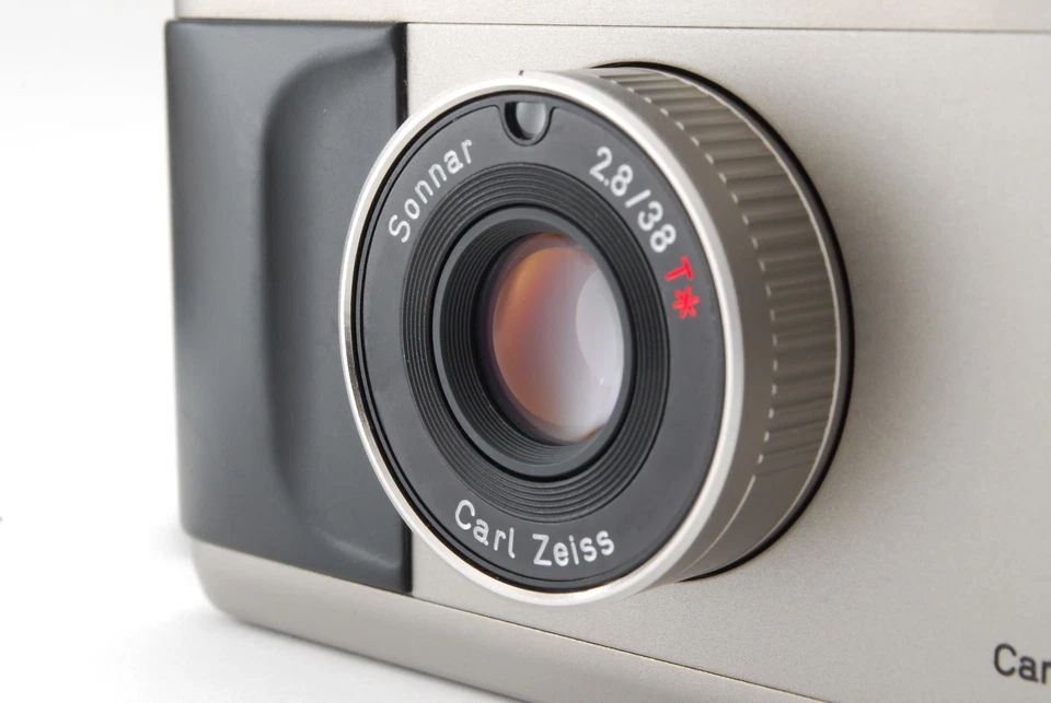 [ Near MINT in Box ] Contax T2 Titan Silver 35mm Point & Shoot Film Camera JAPAN - Image 3 of 4