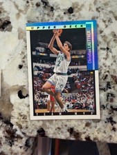 1993-94 UPPER DECK NBA TEAM MVP INSERT CARD TIMBERWOLVES CHRISTIAN LAETTNER TM16