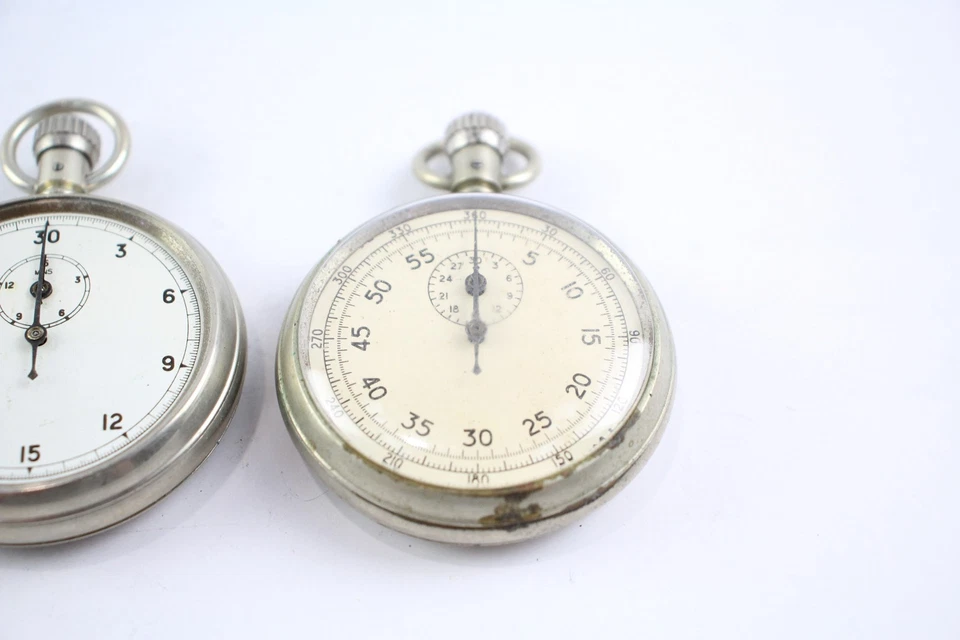 Vintage WW2 Military Issue Stop Watches Inc. Waltham Etc SPARES/REPAIRS x 3 - Image 4 of 4